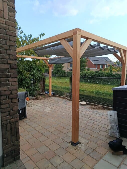 Douglas houten pergola 2.34x4.24 met harmonicadoek